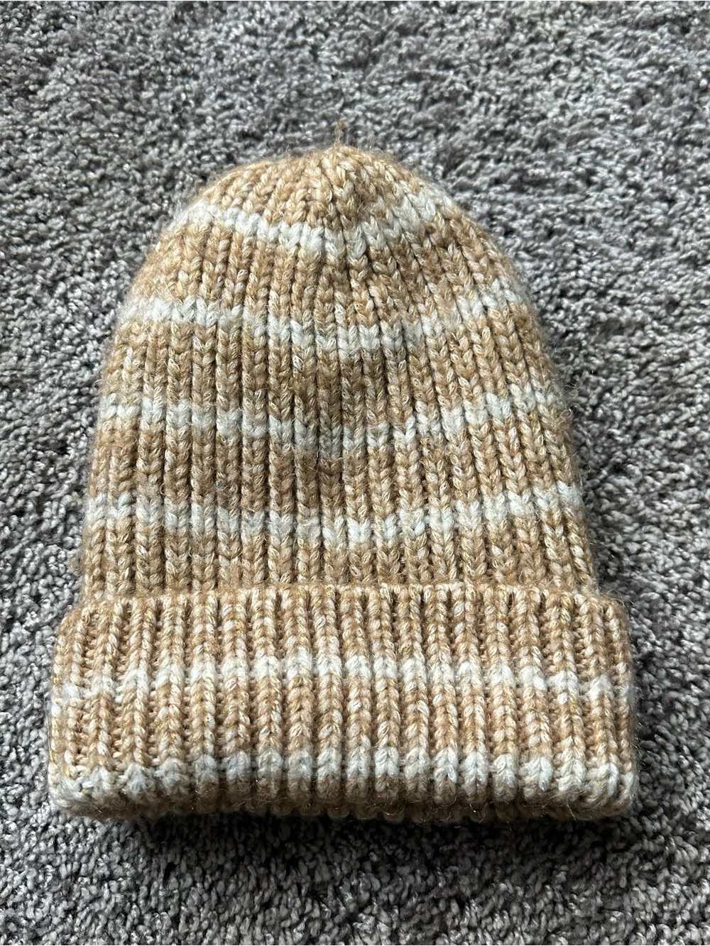 Time and Tru Ribbed Knit Beanie - Tan & Cream